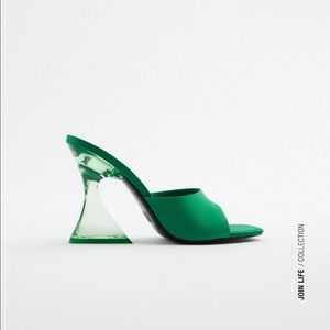 NWOT ZARA GREEN HEELS